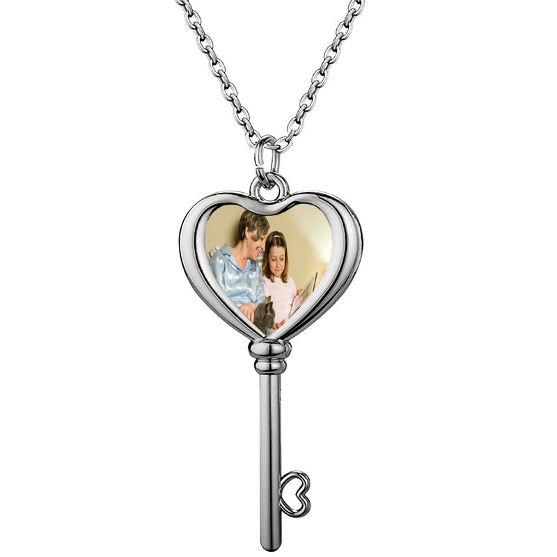 Family Necklace for Grandma, Kids Name Necklace, Multi Vertical Name Necklace, Nameplate Necklace, Unisex Date, Birthday Gift for Mom