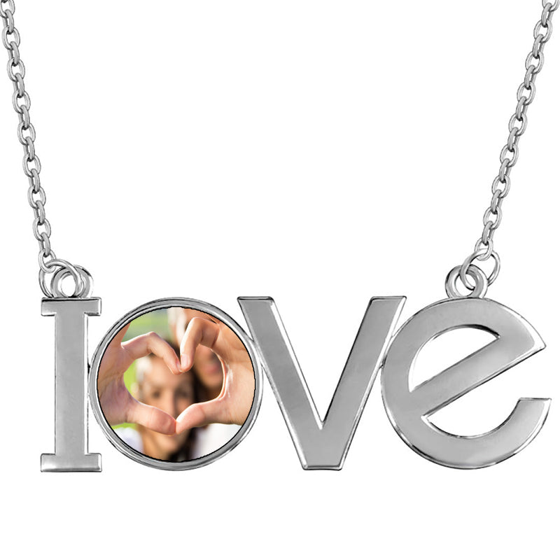 Custom Flower Locket Mom Pendant: Family Necklace, Personalized Floral Hidden Name Women Jewelry, Birthday Gifts for Her Mother